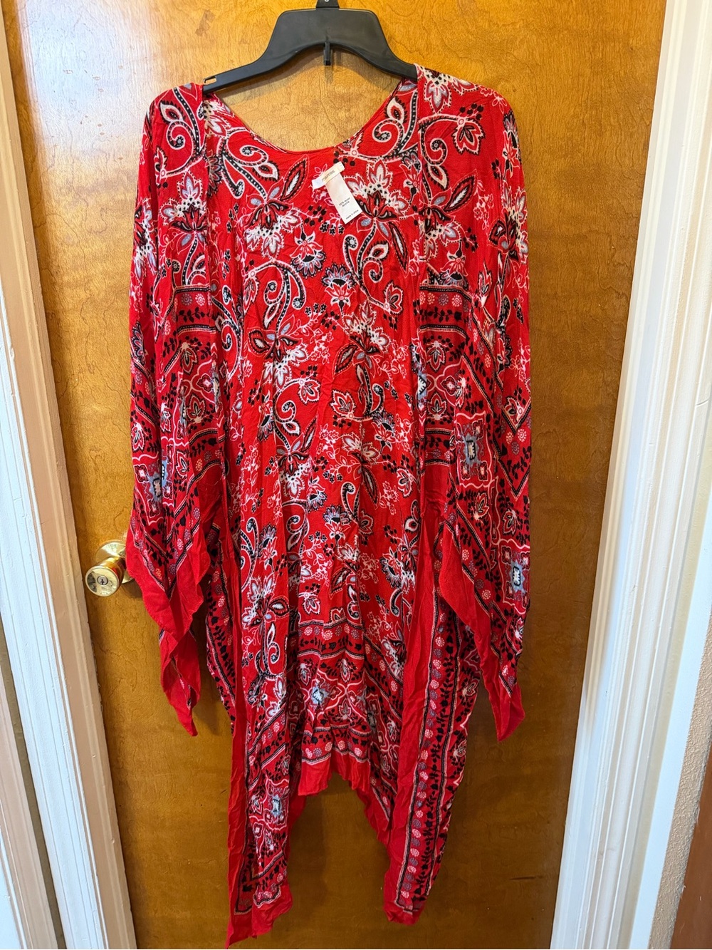 maurices red paisley kaftan kimono ruffle scoop neck 3/4 sleeve one size